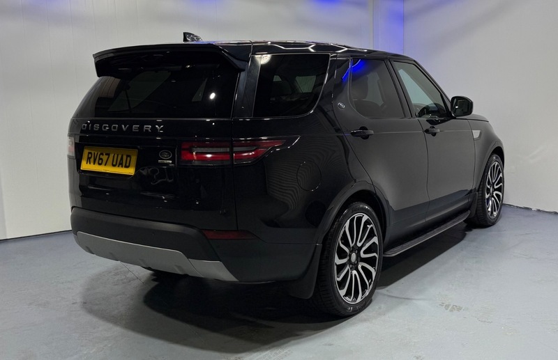 Land Rover Discovery Td6 Hse RV67UAD Black #6