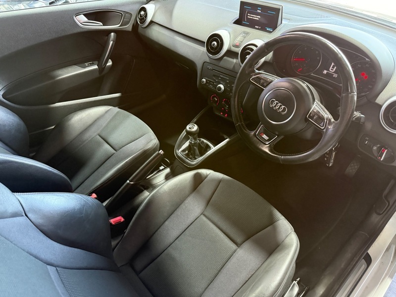 Audi A1 1.4 Tfsi Sport Sportback S Tronic Euro 5 Ss Red #9