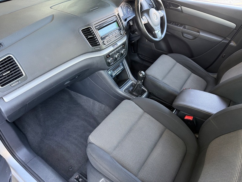 Volkswagen Sharan Mpv Silver #25