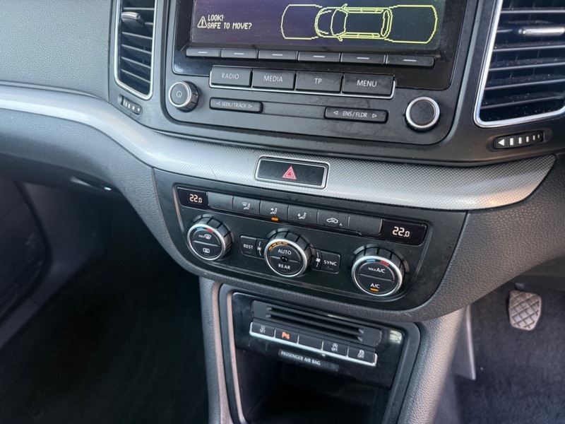 Volkswagen Sharan Mpv Silver #16
