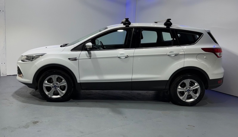 Ford Kuga Zetec Tdci White #4