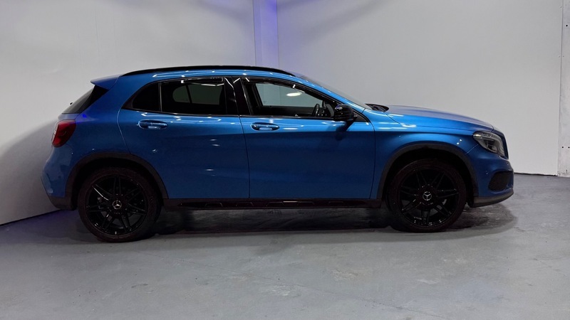 Mercedes-Benz GLA Class Gla200 Cdi 4Matic Amg Blue #4