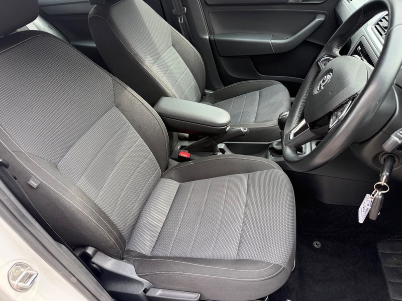 Skoda Rapid Spaceback Elegance Tsi White #3