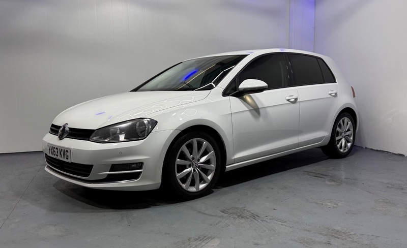 Volkswagen Golf Gt Tdi Bluemotion Technology White #3