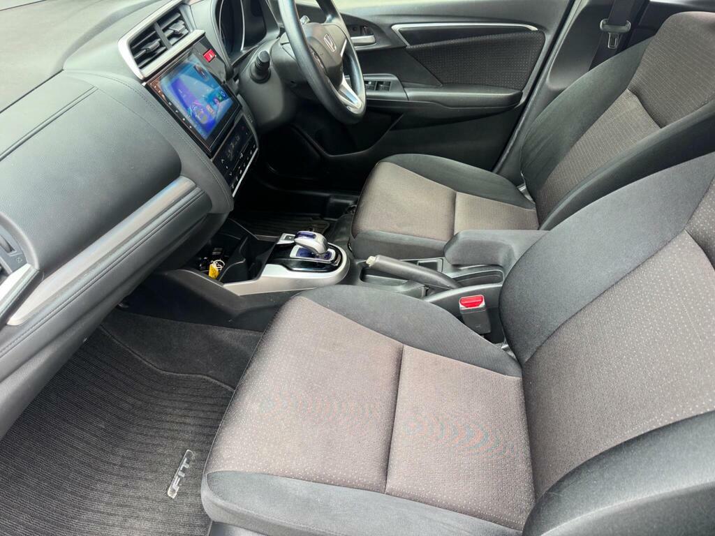 Honda Jazz Hat 1.3 I-vtec Ex Navi Cvt Silver #13