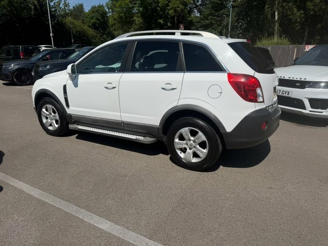 Vauxhall Antara Cdti Exclusiv Suv White #4
