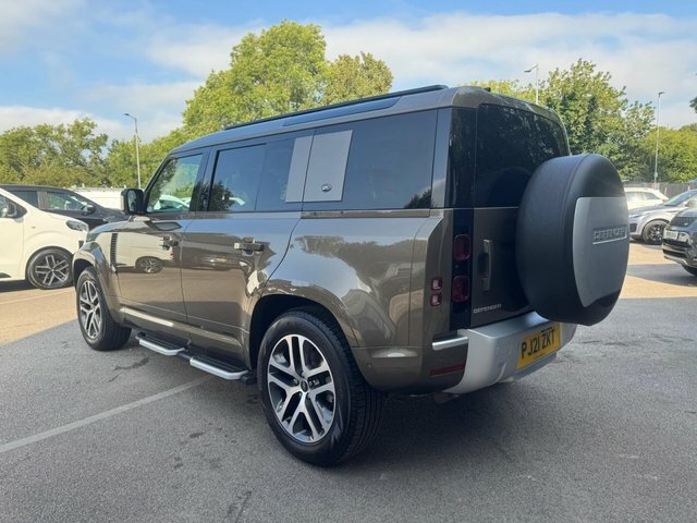 Land Rover Defender 110 D250 Mhev Xs Edition PL21ZKT Brown #5