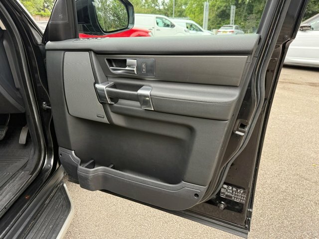 Land Rover Discovery 4 3L Graphite Silver #26
