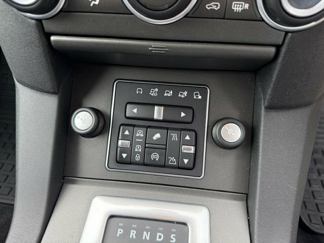 Land Rover Discovery 4 3L Graphite Silver #21