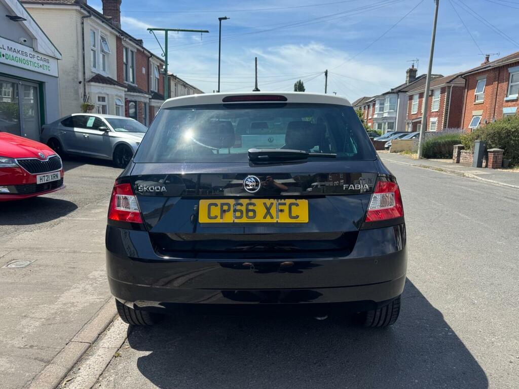 Skoda Fabia 1.0 Colour Edition Euro 6 Ss Black #6