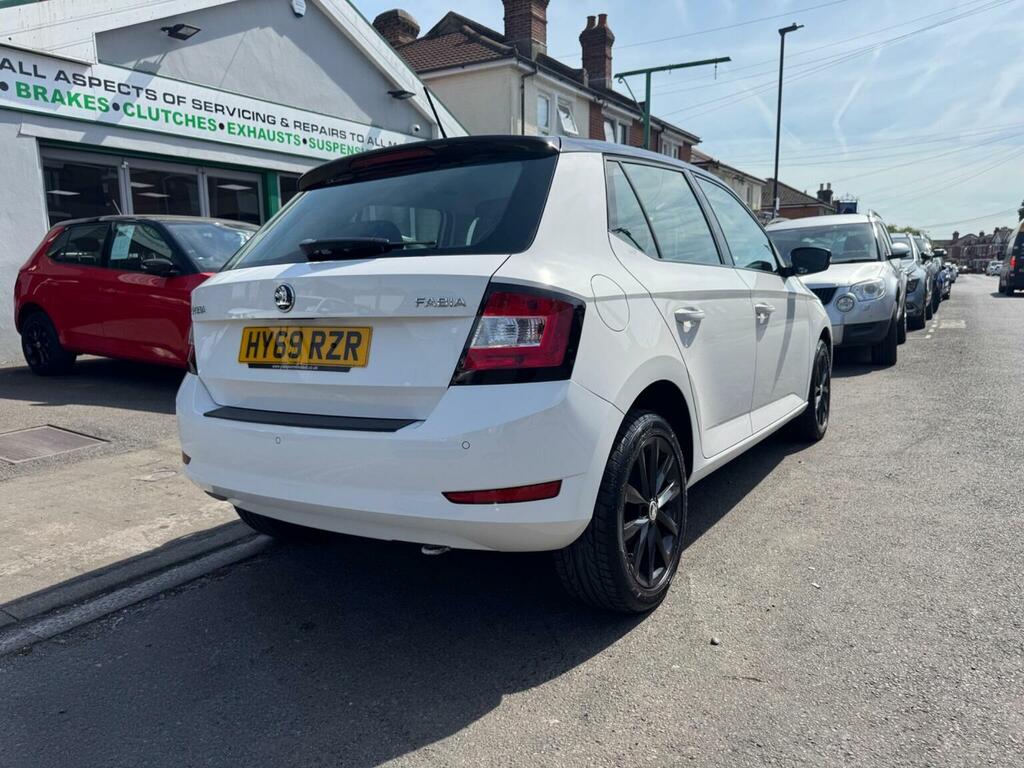 Skoda Fabia Skoda Estate 1.0 Tsi 110 Se Dsg Black #8