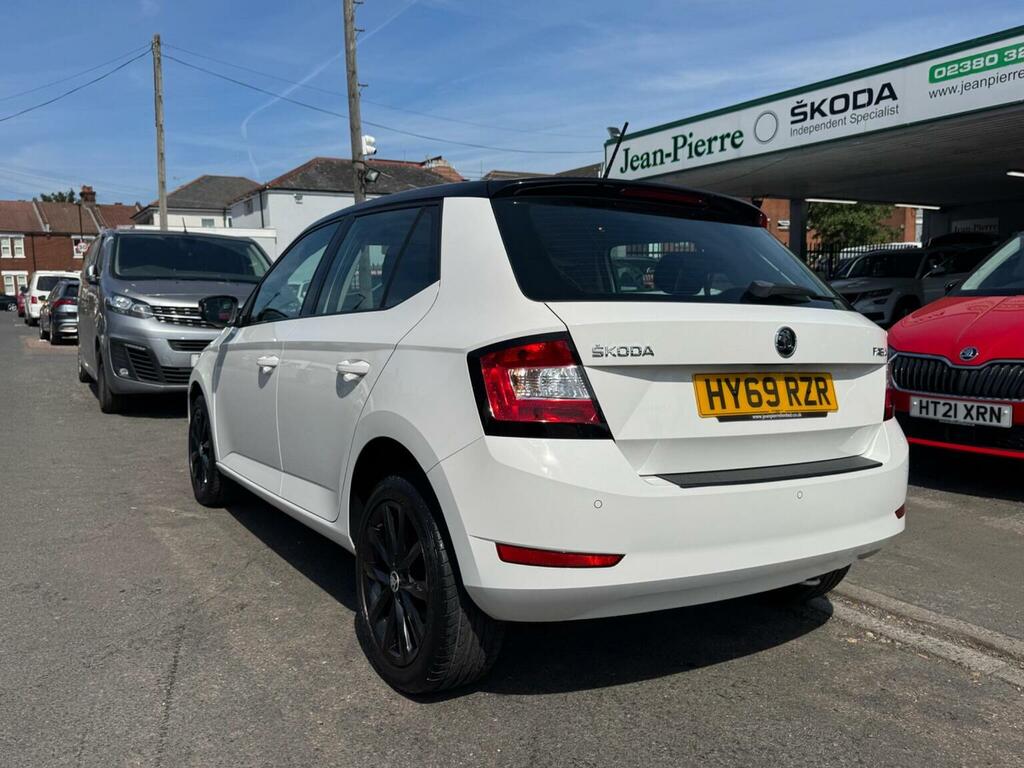 Skoda Fabia 1.0 Tsi Colour Edition Euro 6 Ss White #4
