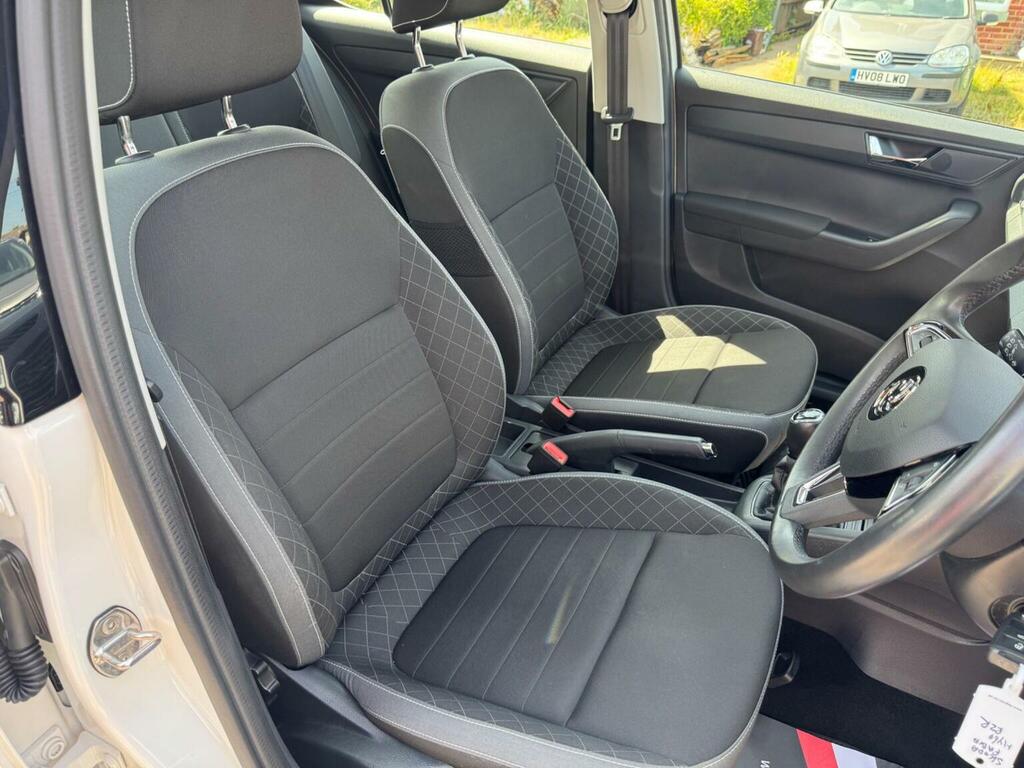 Skoda Fabia Skoda Estate 1.0 Tsi 110 Se Dsg Black #10