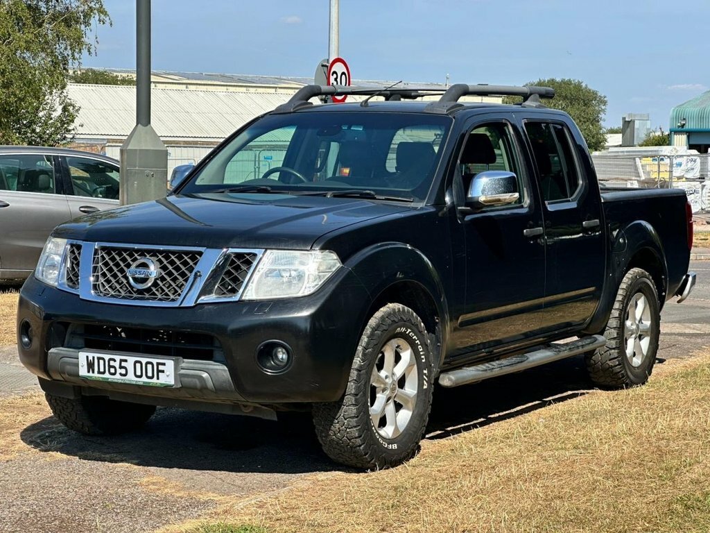 Nissan Navara 2.5L Tekna Black #2