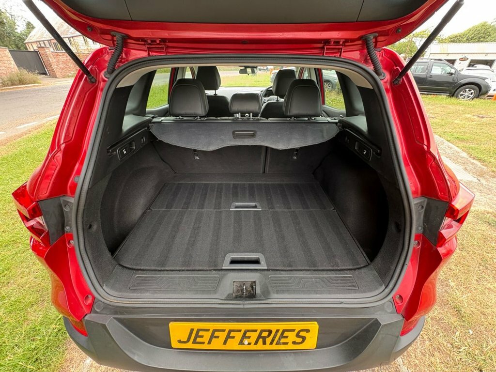Renault Kadjar 1.3 Tce Signature Nav Euro 6 S... Red #8