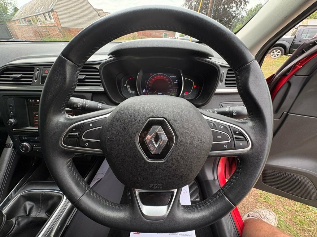 Renault Kadjar 1.3 Tce Signature Nav Euro 6 S... Red #12