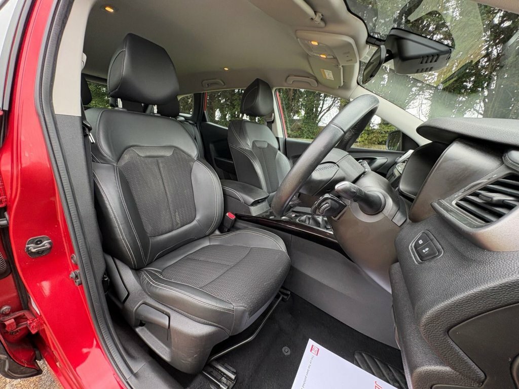 Renault Kadjar 1.3 Tce Signature Nav Euro 6 S... Red #16
