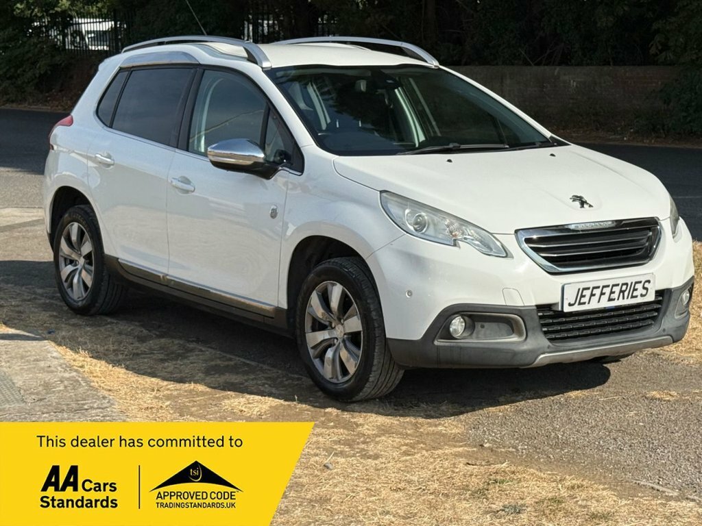Peugeot 2008 1.2L Crossway White