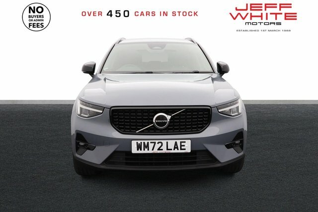Volvo XC40 B3 Mhev Plus Dark Grey #4