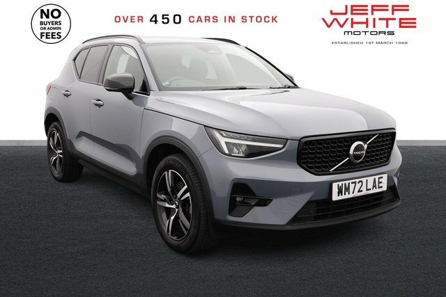 Volvo XC40 B3 Mhev Plus Dark Grey