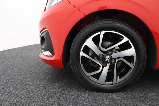 Peugeot 108 Roland Garros Top Black #27