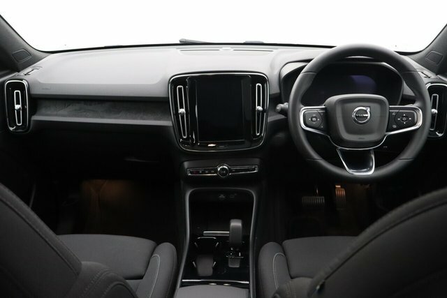 Volvo C40 69Kwh Core Black #3