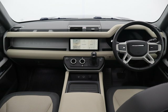 Land Rover Defender P400e 15.4Kwh X-dynamic S Black #3