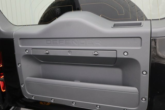 Land Rover Defender 3.0 D350 Hard Top X-dynamic Hse Black #35