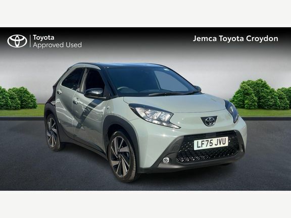 Toyota Aygo X Edge Green