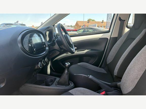 Toyota Aygo X Pure Manual LL73GZJ White #5