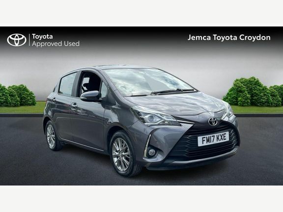 Toyota Yaris 1.5 Icon Tech Courtesy Grey