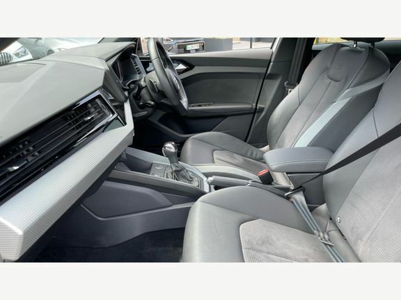 Audi A1 1.5 Tfsi 35 Black Edition Sportback S Tronic Euro GK73CGG White #5