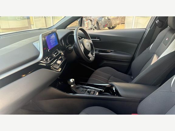 Toyota C-Hr Gr Sport 1.8 CX72VGL White #5