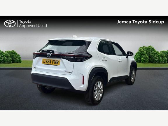 Toyota Yaris Cross 1.5 Vvt-h Icon E-cvt Euro 6 Ss LV24FNR White #2