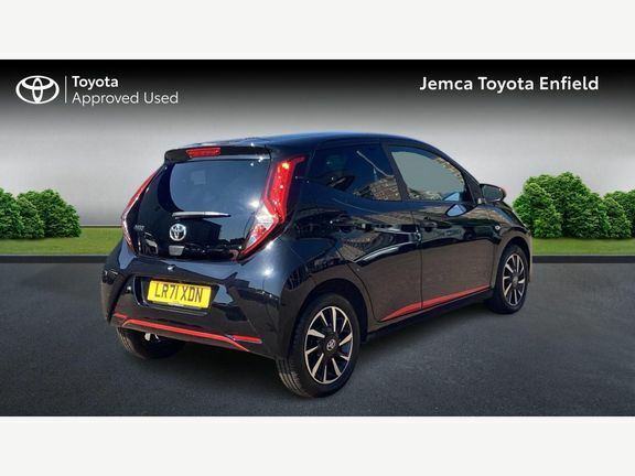 Toyota Aygo X X-trend Tss Black #2