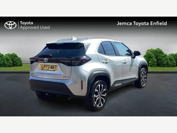 Toyota Yaris Cross Design Fwd LP73WKT Silver #2