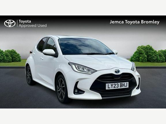 Toyota Yaris Design White