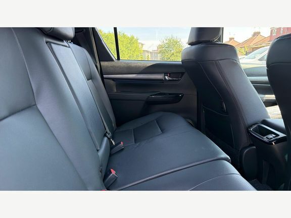Toyota HILUX Invincible X Dc 2.8 Hybrid 48V Grey #6