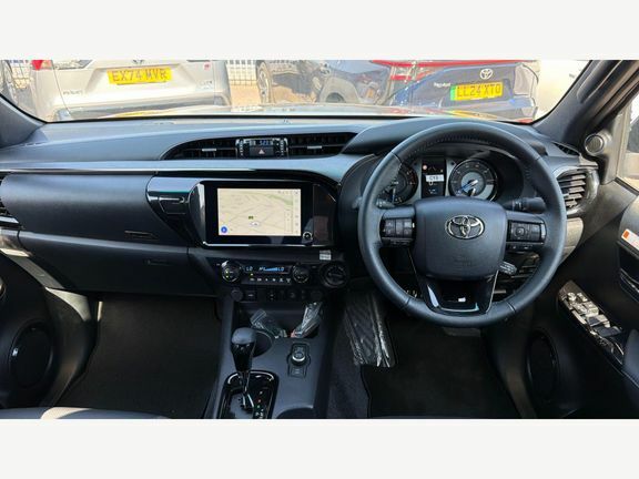 Toyota HILUX Invincible X Dc 2.8 Hybrid 48V Grey #4
