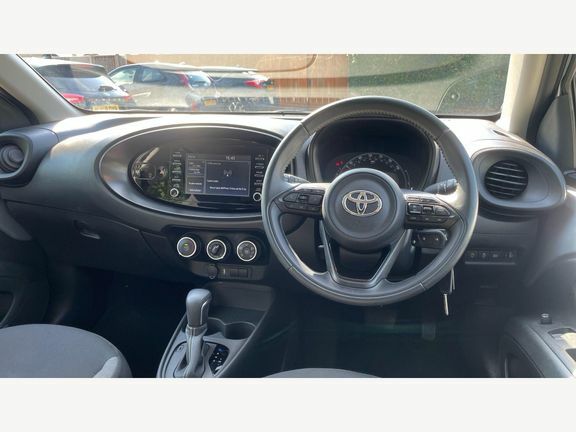 Toyota Aygo X Pure Automatic LV23DWF Silver #6