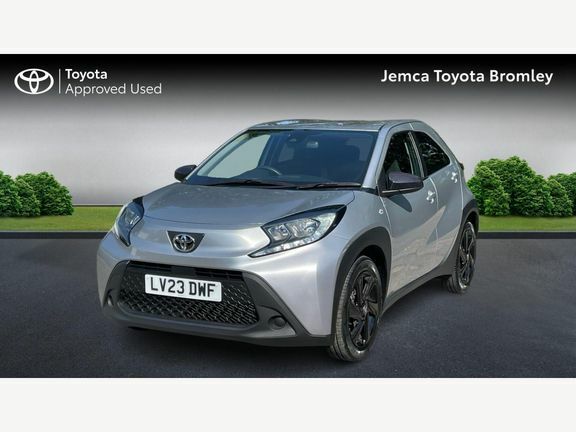 Toyota Aygo X Pure Automatic LV23DWF Silver #3