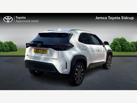 Toyota Yaris Cross Design Fwd Tech Pack LV23VRF White #2