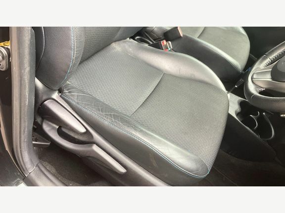 Toyota Yaris 1.33 Vvt-i Tr Multidrive S Red #16