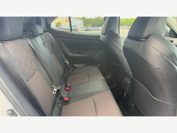 Toyota Yaris Cross Excel Red #8