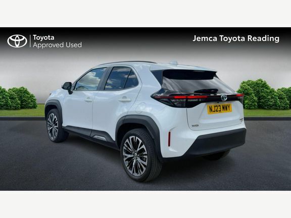 Toyota Yaris Cross Excel Awd White #4