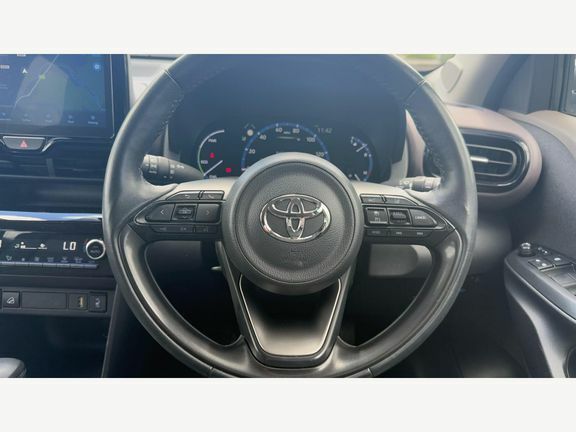 Toyota Yaris Cross Excel Red #10