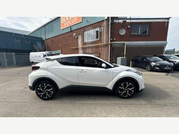 Toyota C-Hr 1.8 Hybrid Design Red #22