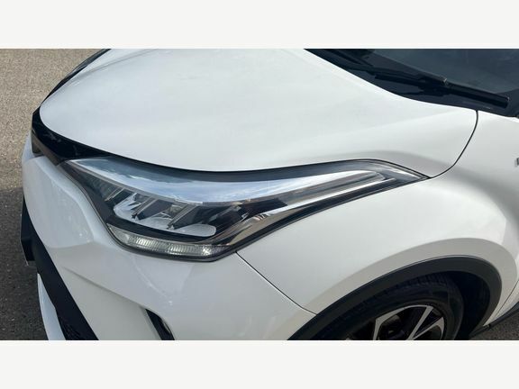 Toyota C-Hr 1.8 Hybrid Design Red #19