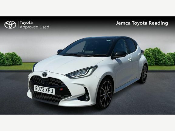 Toyota Yaris Gr Sport City RO73XFJ White #3