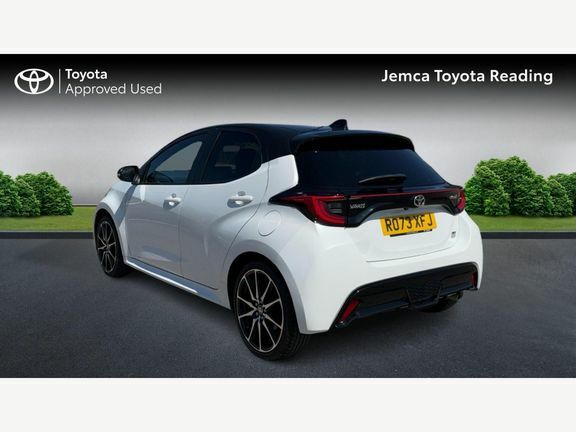 Toyota Yaris Gr Sport City RO73XFJ White #4